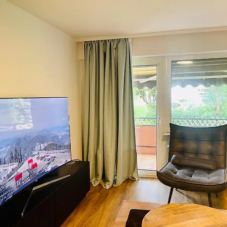 Gracehomes - Garage, Free Coffee, Airport, Messe, Stuttgart, Wifi Up To 6 Guests Leinfelden-Echterdingen Exterior photo