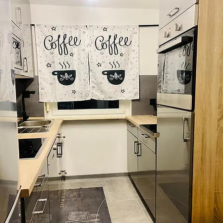 Gracehomes - Garage, Free Coffee, Airport, Messe, Stuttgart, Wifi Up To 6 Guests Leinfelden-Echterdingen Exterior photo