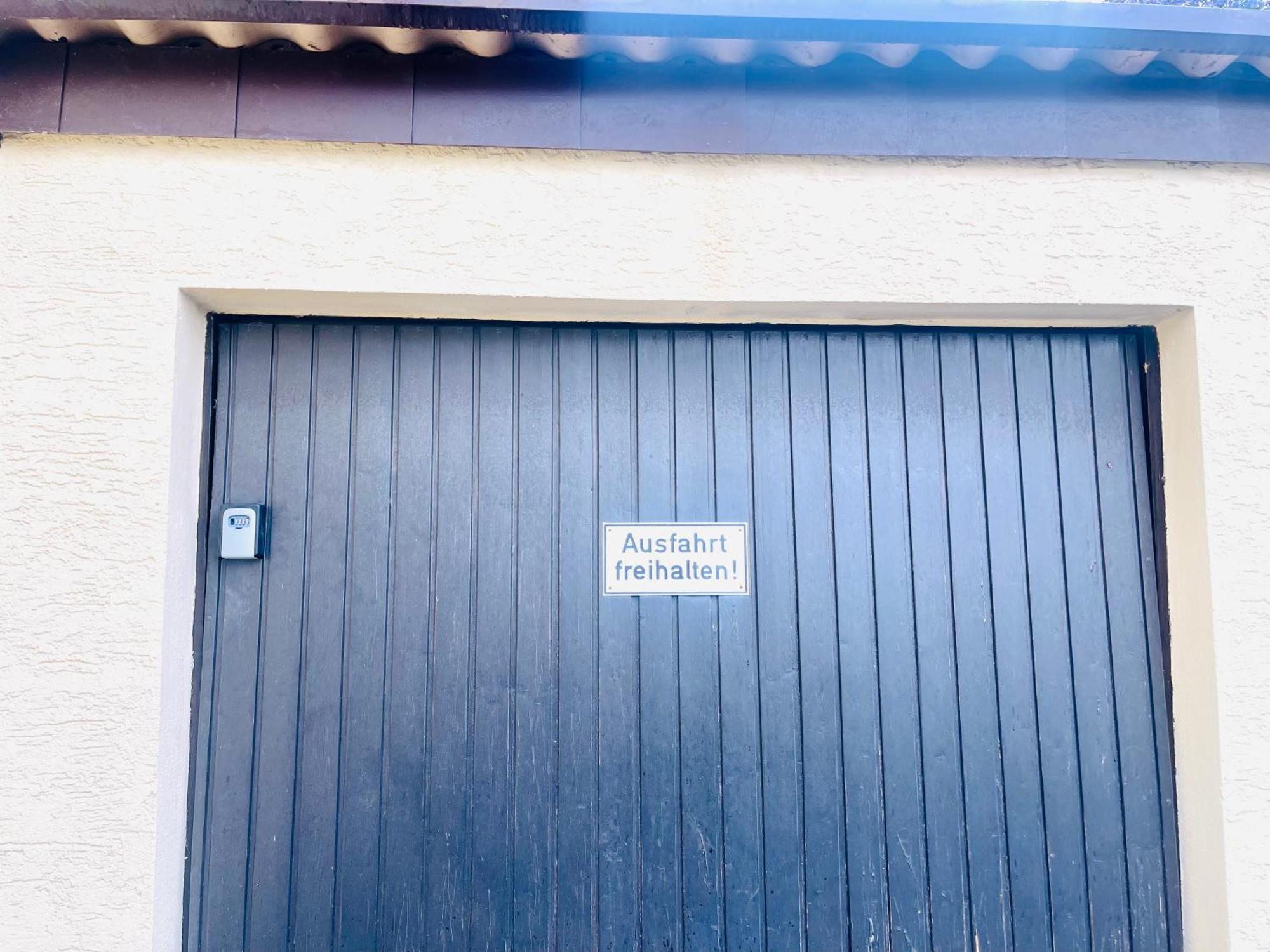 Apartment Gracehomes - Garage, Free Coffee, Airport, Messe, Stuttgart, Wifi Up To 6 Guests *