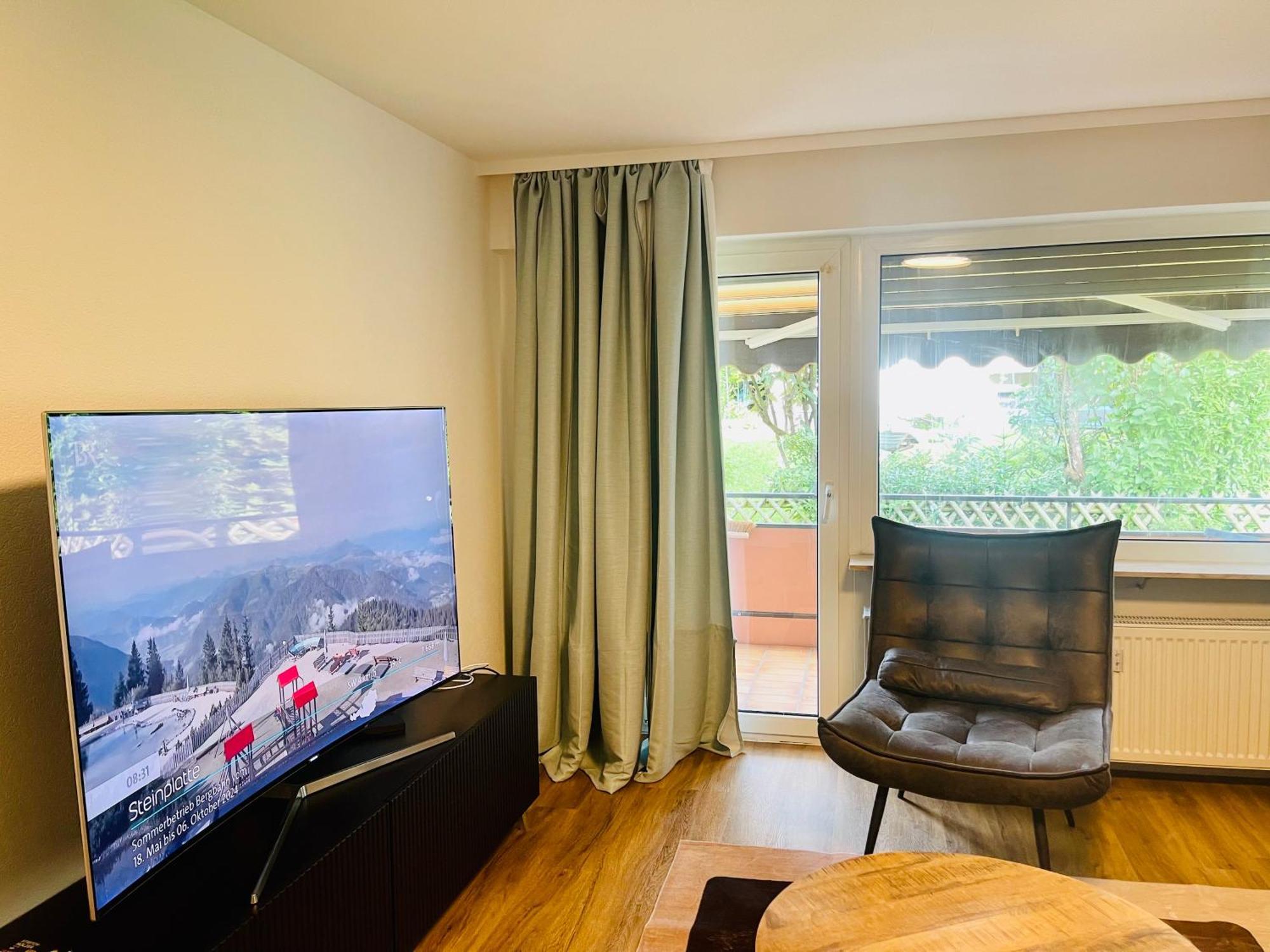 Gracehomes - Garage, Free Coffee, Airport, Messe, Stuttgart, Wifi Up To 6 Guests