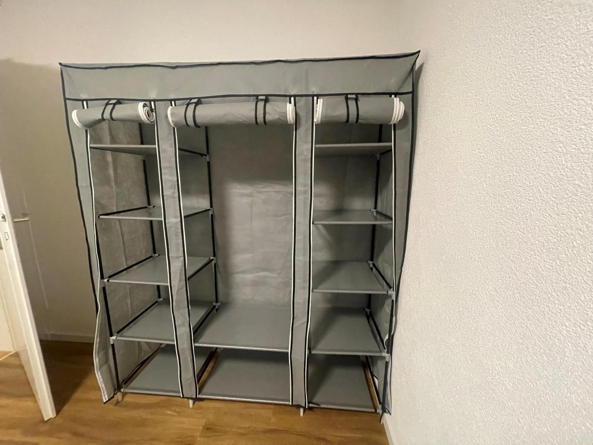 Gracehomes - Garage, Free Coffee, Airport, Messe, Stuttgart, Wifi Up To 6 Guests Apartment
