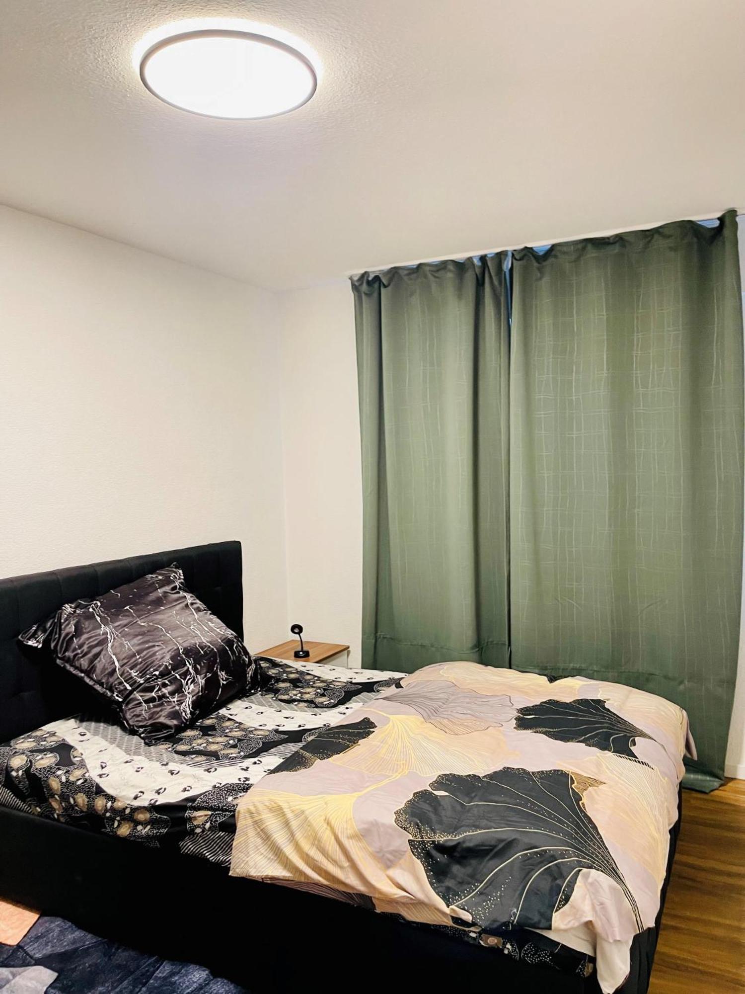 Gracehomes - Garage, Free Coffee, Airport, Messe, Stuttgart, Wifi Up To 6 Guests Leinfelden-Echterdingen